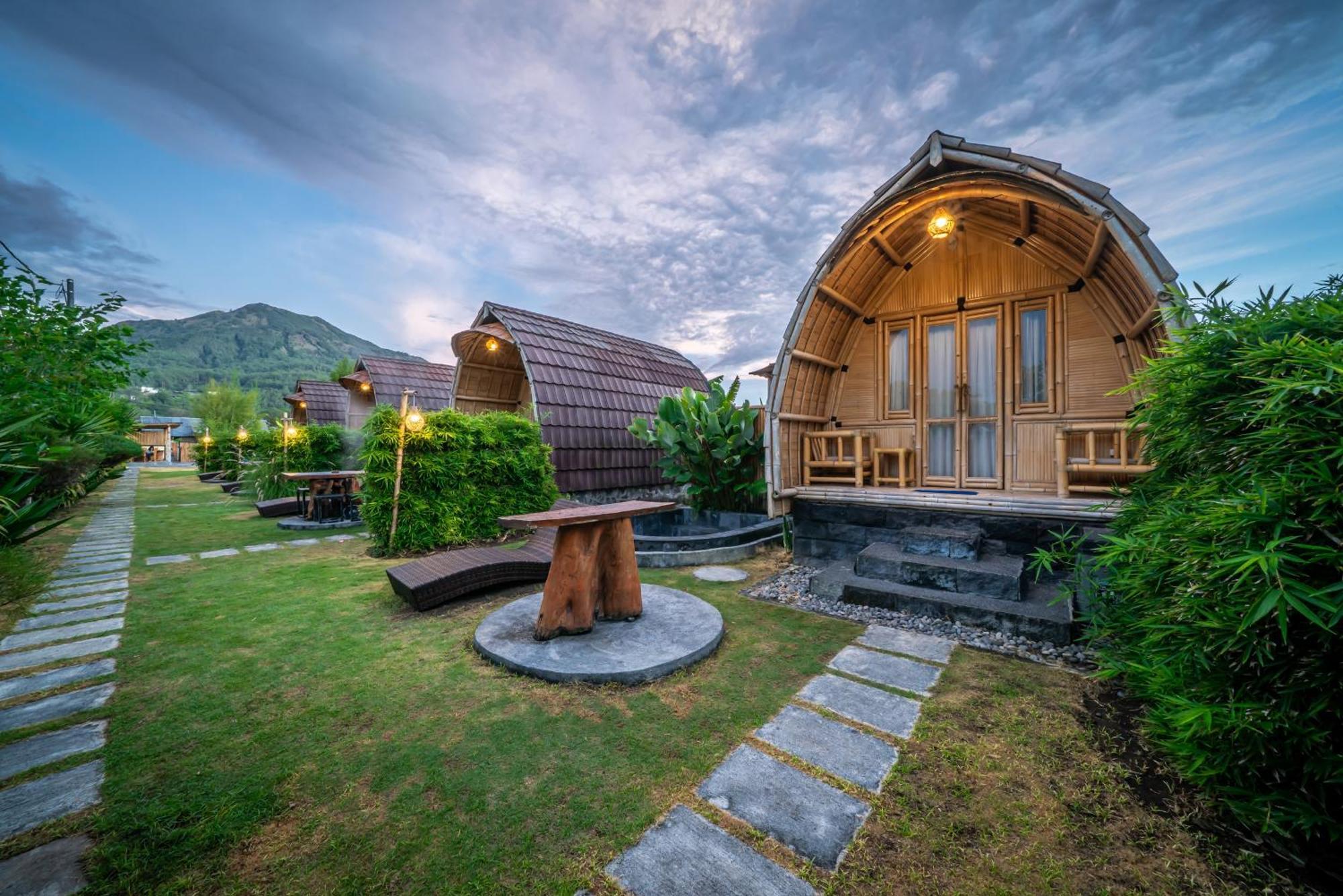 Tegal Bamboo Cottages & Private Hot Spring Baturaja  Εξωτερικό φωτογραφία